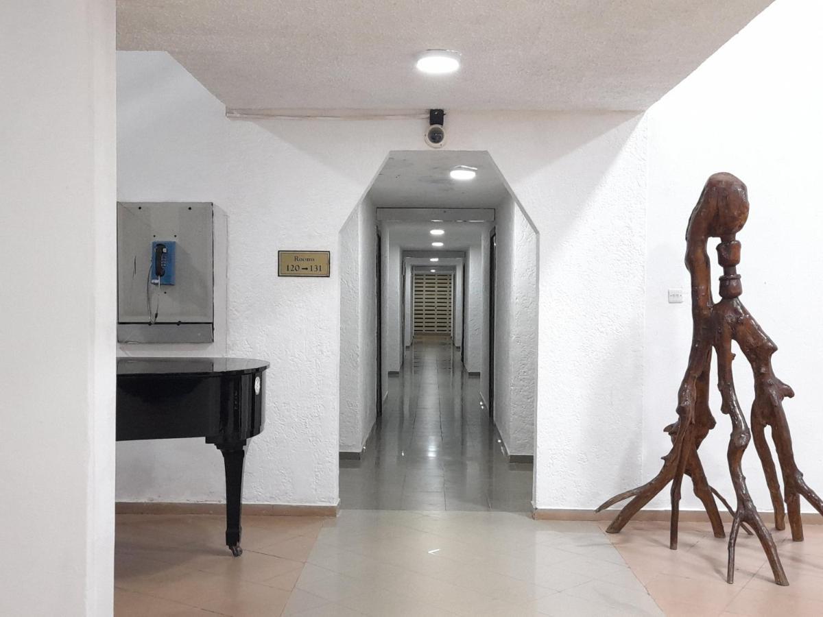 Tulun Lungi Airport Hotels מראה חיצוני תמונה