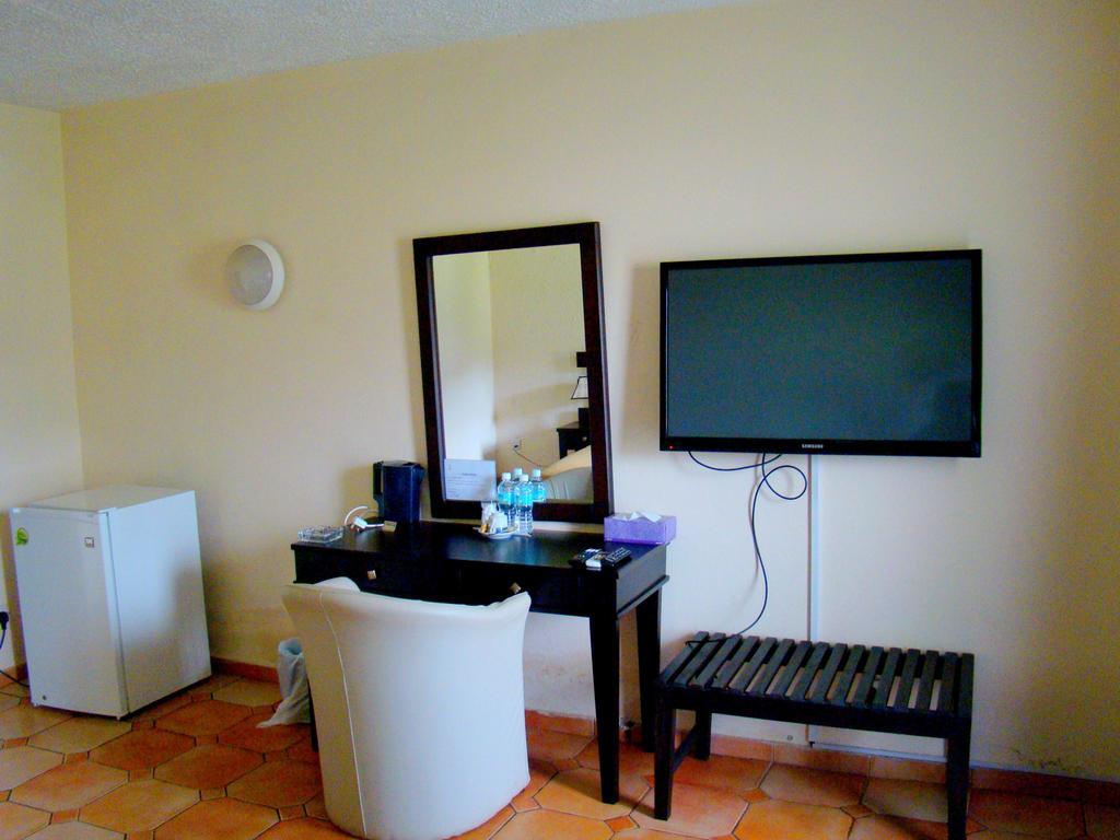 Tulun Lungi Airport Hotels מראה חיצוני תמונה