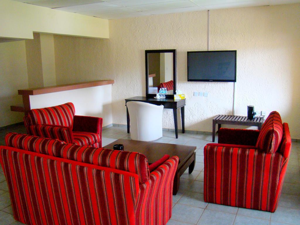 Tulun Lungi Airport Hotels חדר תמונה